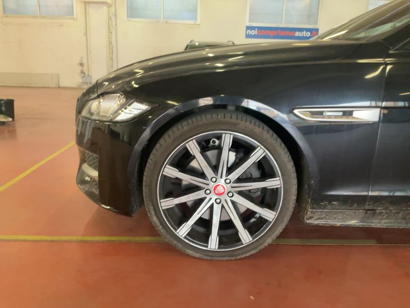 Jaguar XF 25d Portfolio AWD 2018 – снимка 3