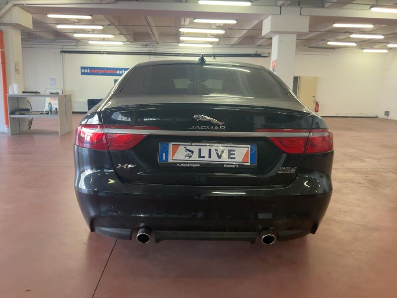 Jaguar XF 25d Portfolio AWD 2018 – снимка 7