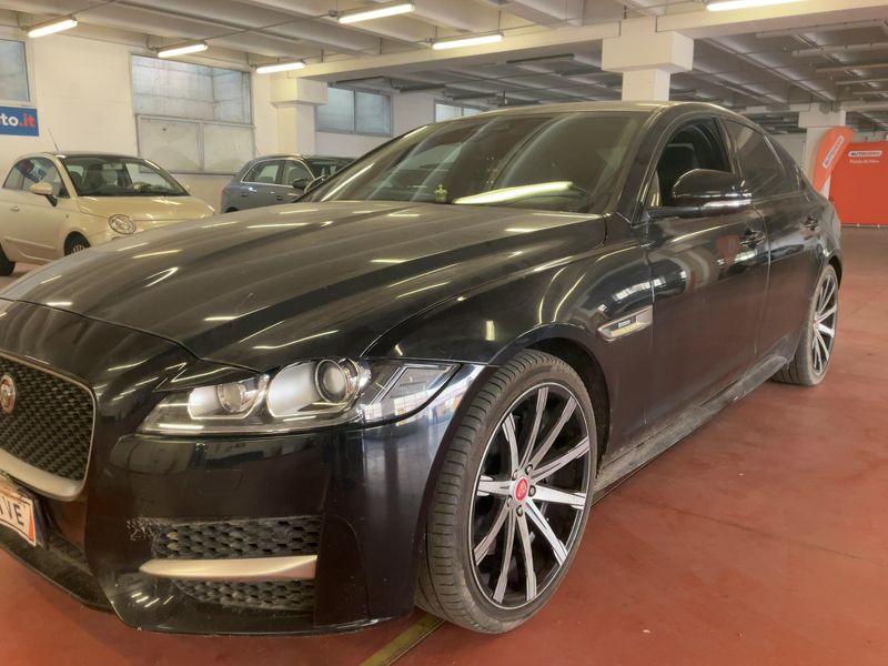 Jaguar XF 25d Portfolio AWD 2018 – снимка 2