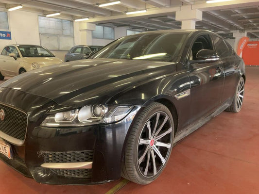 Jaguar XF 25d Portfolio AWD 2018 – снимка 2