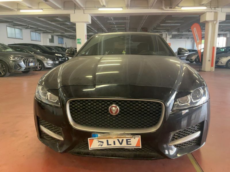 Jaguar XF 25d Portfolio AWD 2018 – снимка 14