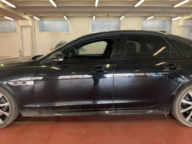 Jaguar XF 25d Portfolio AWD 2018 – снимка 4