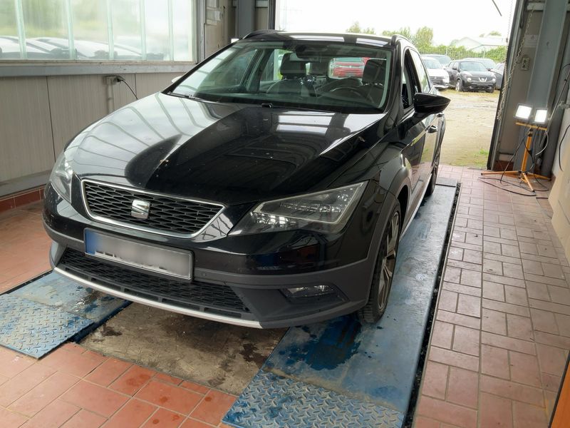 Seat Leon 2.0 TDI X-Perience 4Drive 2015 – снимка 1