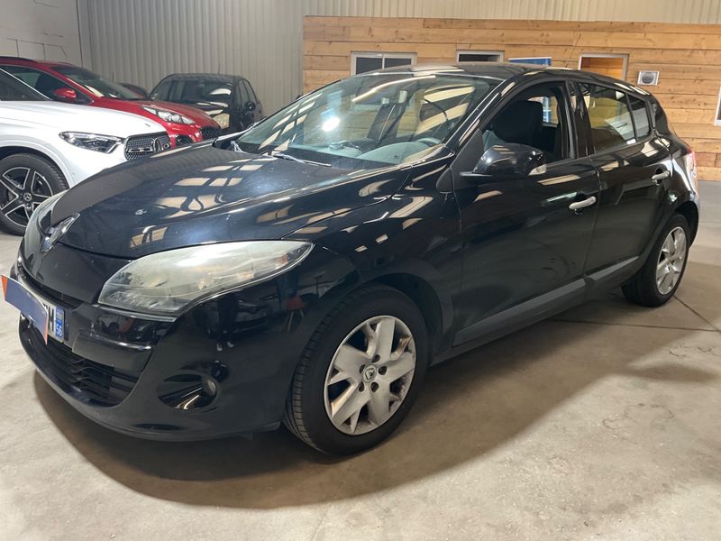 Renault Megane 1.9 dCi Expression 2011 – снимка 1