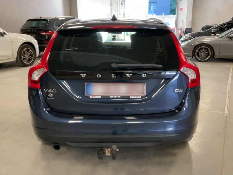 Volvo V60 1.6 D Kinetic 2013 – снимка 7