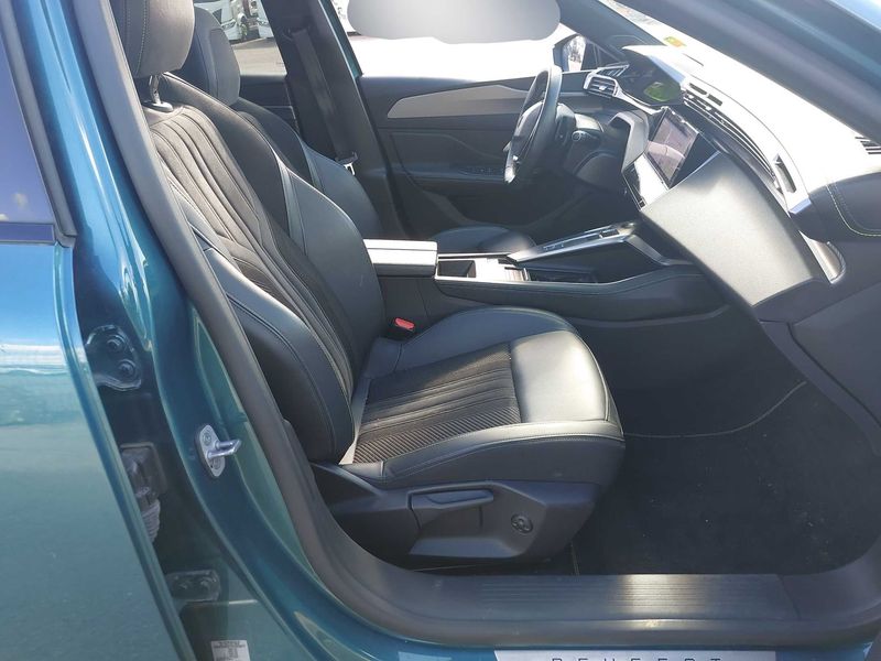 Peugeot 308 1.2 PureTech GT Pack 2022 – снимка 10