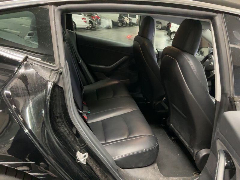 Tesla Model 3 Long Range Dual Long Range Dual AWD 2019 – снимка 19