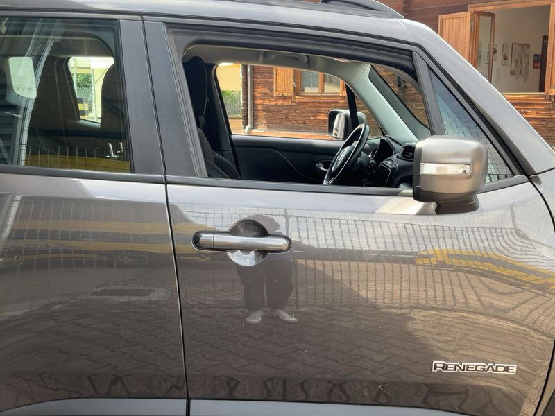 Jeep Renegade 1.0 TGDi Limited 4x2 2020 – снимка 10