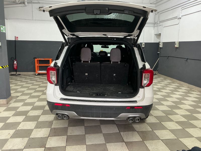 Ford Explorer 3.0 Plug-in Hybrid 4x4 Platinium 2022 – снимка 16