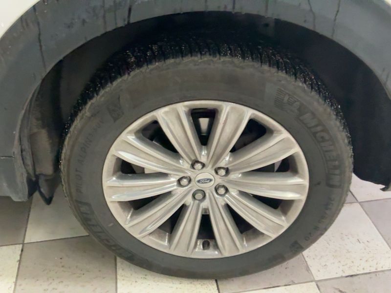 Ford Explorer 3.0 Plug-in Hybrid 4x4 Platinium 2022 – снимка 5