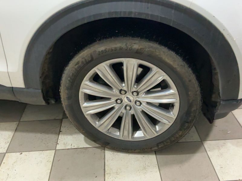 Ford Explorer 3.0 Plug-in Hybrid 4x4 Platinium 2022 – снимка 11