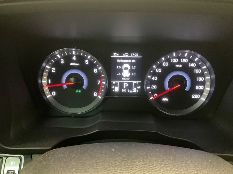 Ssangyong Tivoli 1.5 Black Line 4x2 2023 – снимка 19