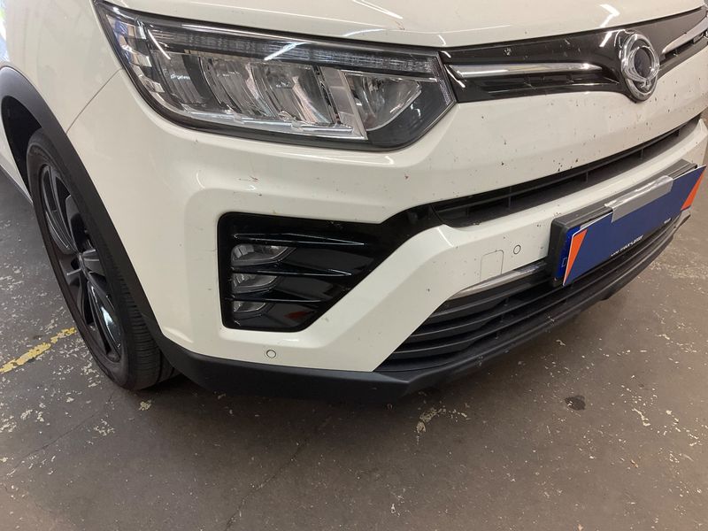 Ssangyong Tivoli 1.5 Black Line 4x2 2023 – снимка 22