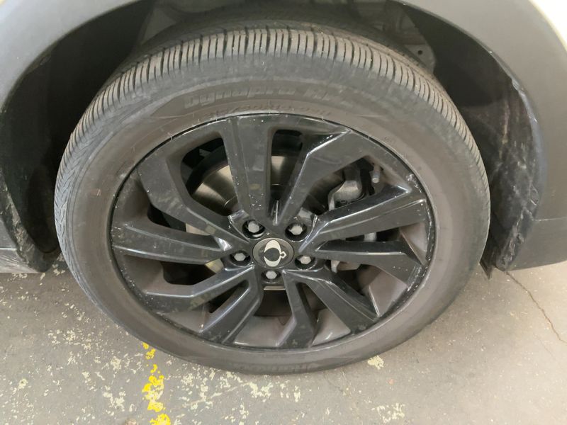 Ssangyong Tivoli 1.5 Black Line 4x2 2023 – снимка 11