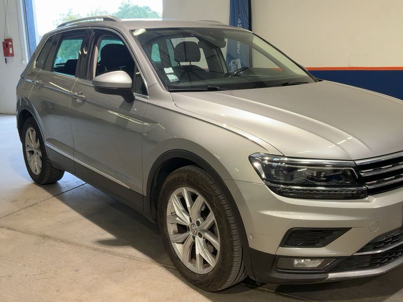 Volkswagen Tiguan 2.0 TDI Carat Exclusive BlueMotion Tech 2019 – снимка 12