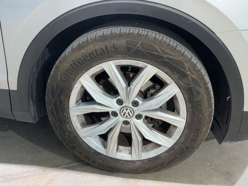 Volkswagen Tiguan 2.0 TDI Carat Exclusive BlueMotion Tech 2019 – снимка 11