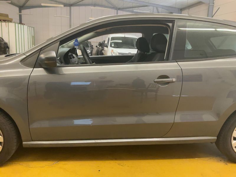 Volkswagen Polo 1.6 TDI Style 2012 – снимка 4