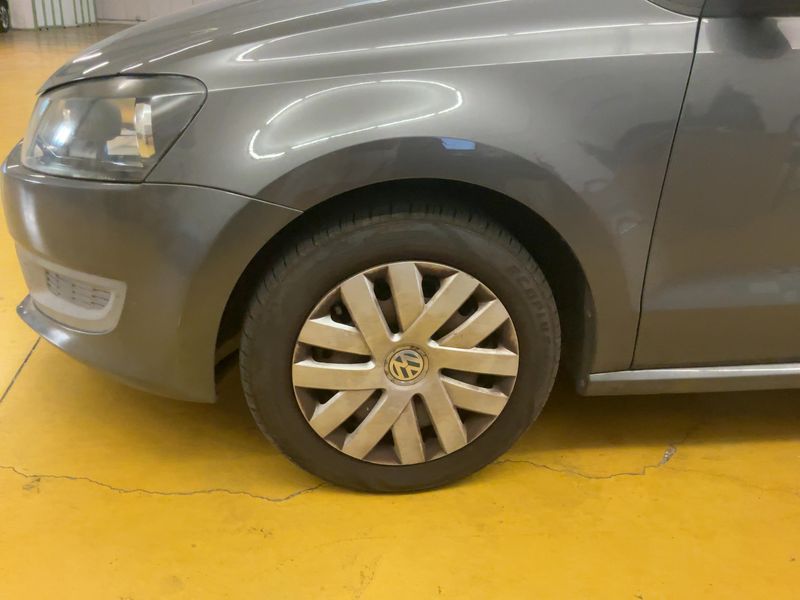 Volkswagen Polo 1.6 TDI Style 2012 – снимка 3