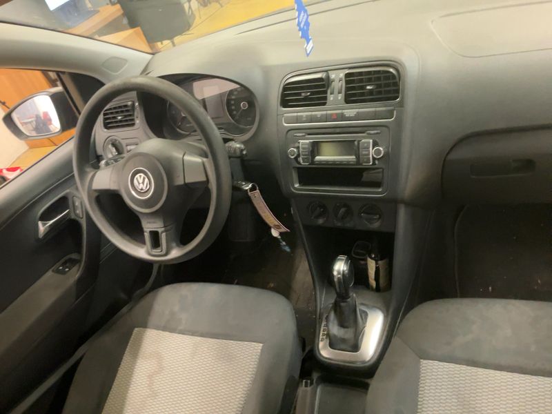 Volkswagen Polo 1.6 TDI Style 2012 – снимка 17
