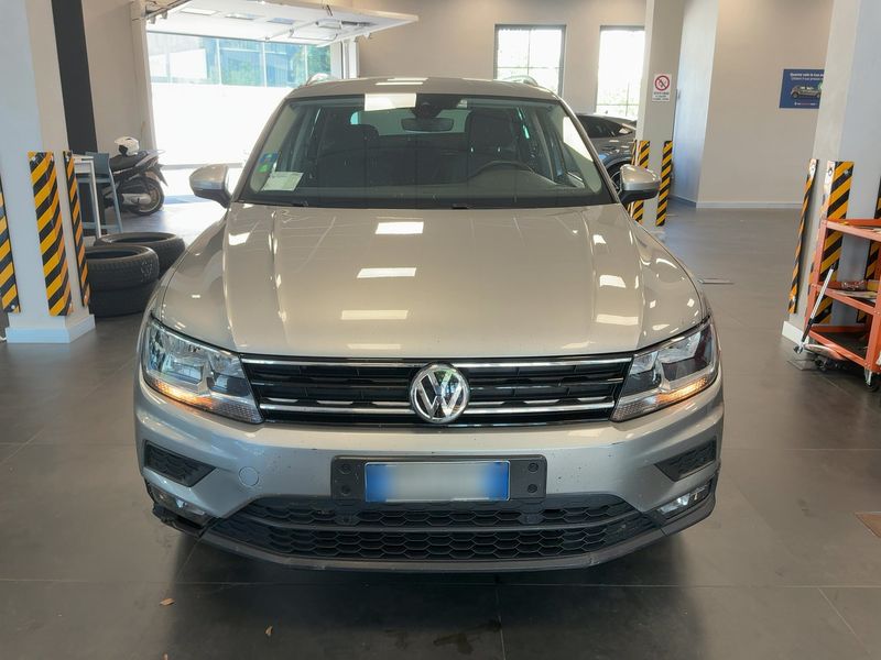 Volkswagen Tiguan 1.6 TDI Business BlueMotion Tech 2017 – снимка 14