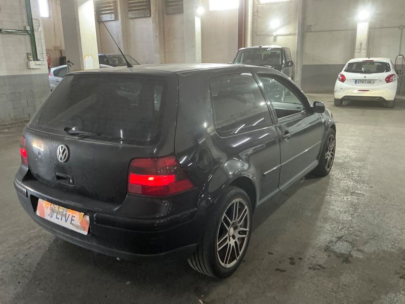 Volkswagen Golf IV 1.9 TDI GTI Edicion Especial 2003 – снимка 2