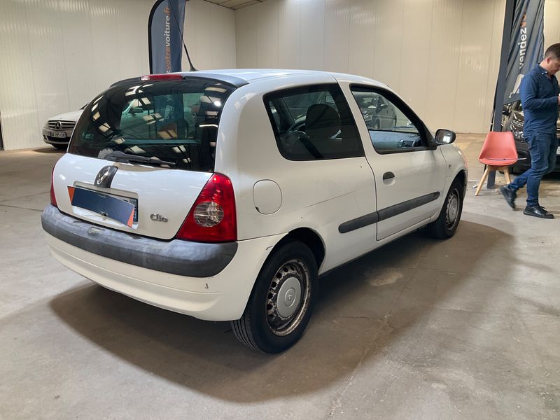 Renault Clio 1.5 dCi Campus 2004 – снимка 2