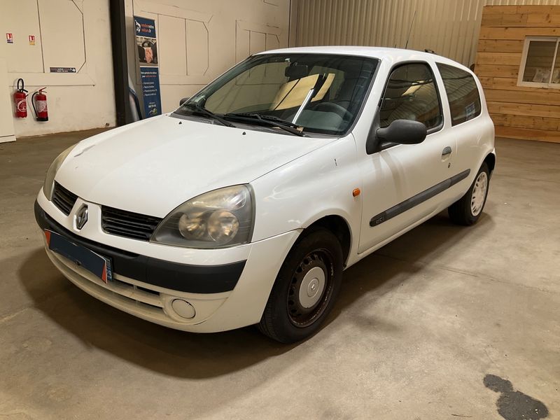 Renault Clio 1.5 dCi Campus 2004 – снимка 1