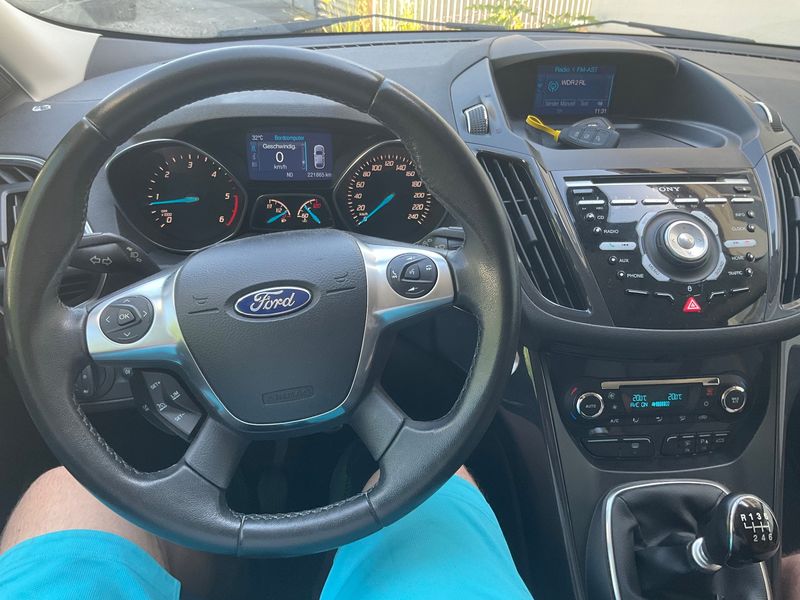 Ford Kuga 2.0 TDCi Titanium 2014 – снимка 18
