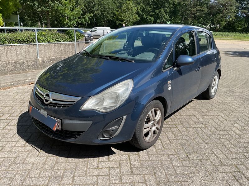 Opel Corsa 1.3 CDTI 150 Jahre Opel 2012 – снимка 1