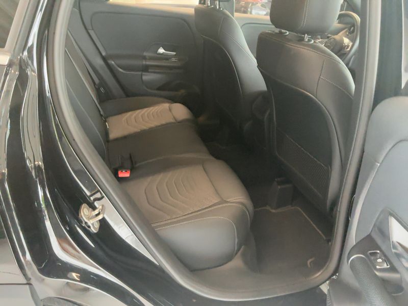 Mercedes-Benz GLA-Klasse GLA 180 Mild-Hybrid 2025 – снимка 19