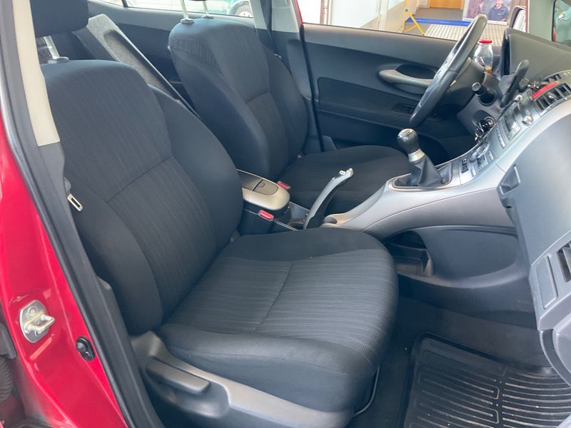 Toyota Auris 1.4 Turbodiesel Sol 2008 – снимка 3