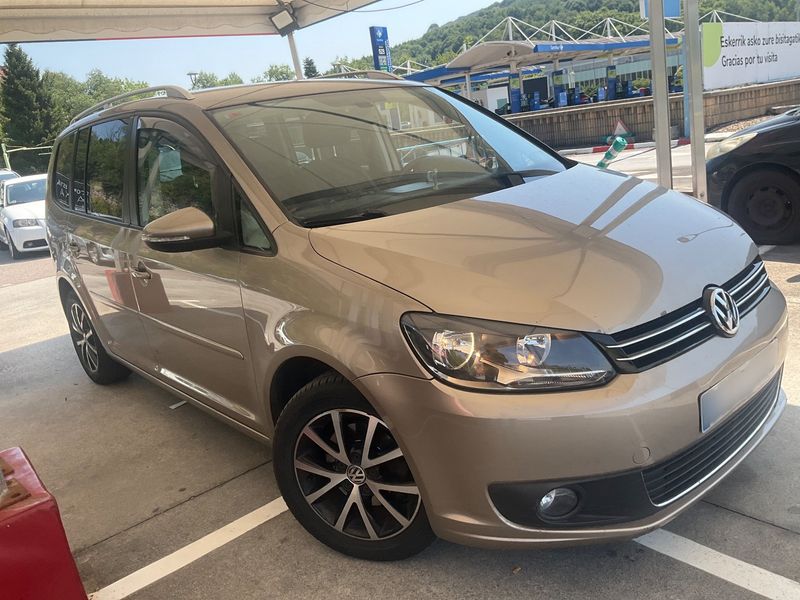 Volkswagen Touran 1.6 TDI Edition BlueMotion Tech 2012 – снимка 12