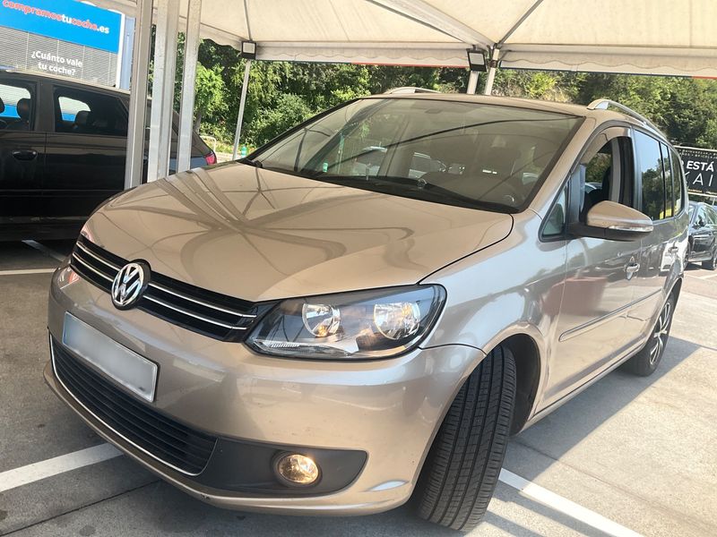 Volkswagen Touran 1.6 TDI Edition BlueMotion Tech 2012 – снимка 1