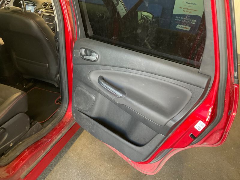 Ford S-Max 2.2 TDCi Titanium S 2014 – снимка 33