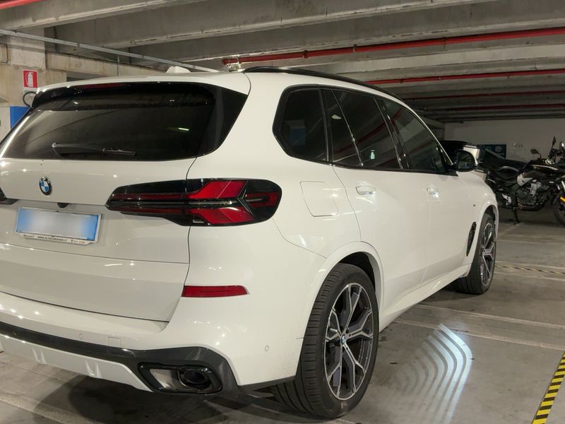 BMW X5 xDrive 30d Mild-Hybrid M Sport 2023 – снимка 8