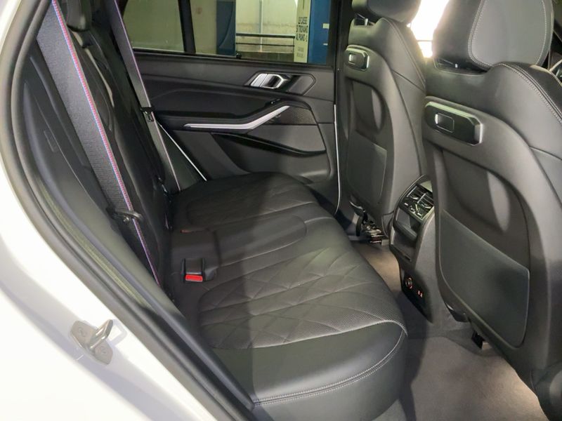 BMW X5 xDrive 30d Mild-Hybrid M Sport 2023 – снимка 19
