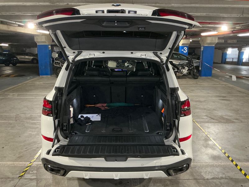 BMW X5 xDrive 30d Mild-Hybrid M Sport 2023 – снимка 15