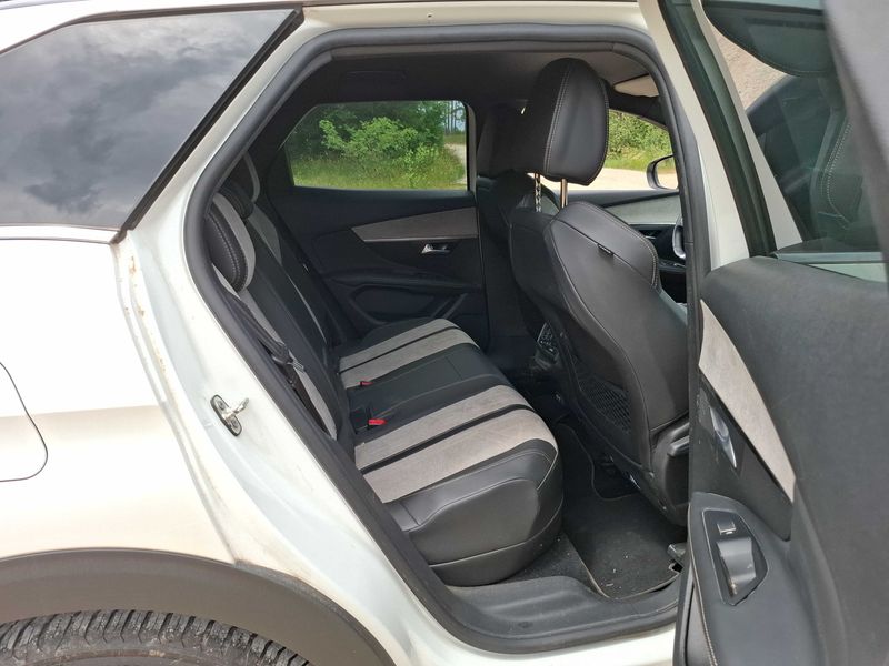 Peugeot 3008 1.6 Hybrid GT Pack 2021 – снимка 14