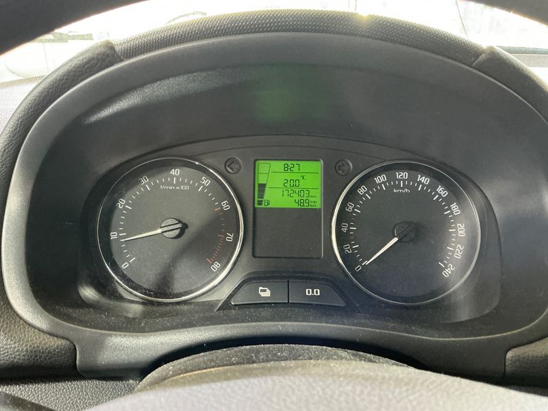 Skoda Fabia 1.2 TSI Ambition 2011 – снимка 4