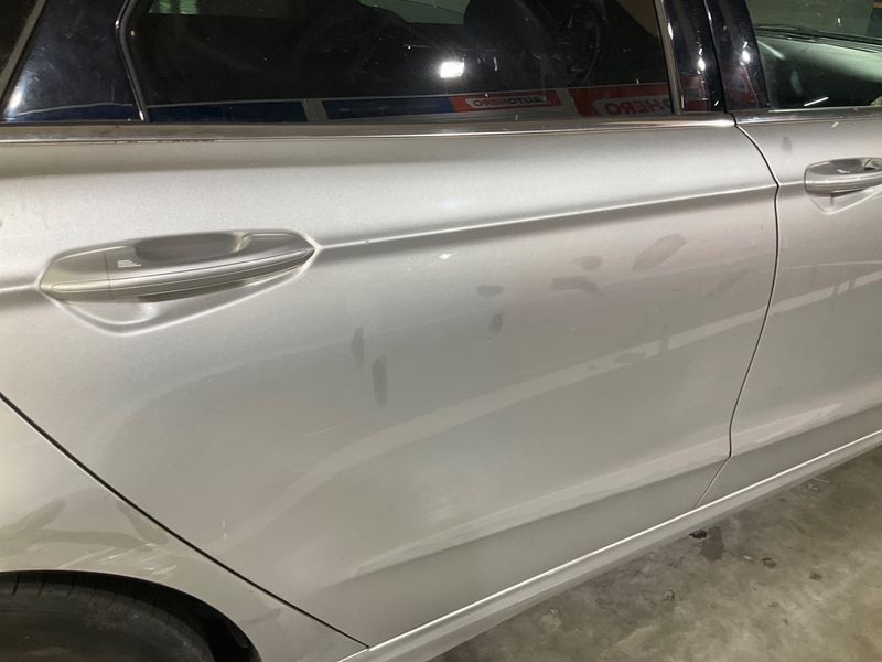 Ford Mondeo 2.0 TDCi Titanium 2015 – снимка 25