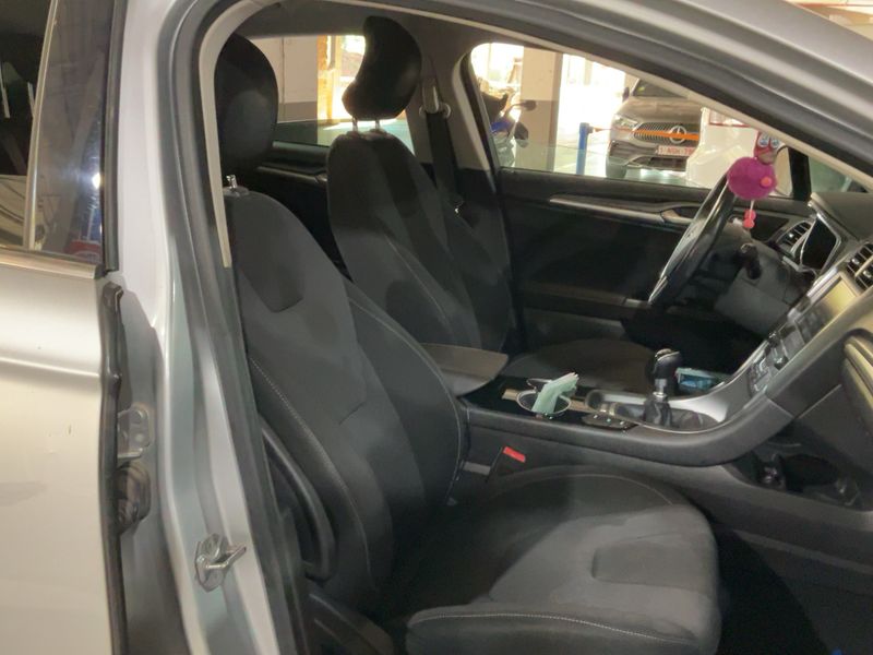 Ford Mondeo 2.0 TDCi Titanium 2015 – снимка 16