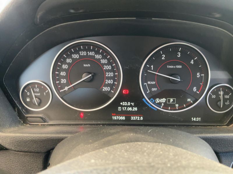 BMW 3er 318d Sport Line 2017 – снимка 18