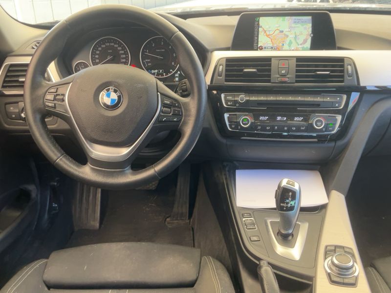BMW 3er 318d Sport Line 2017 – снимка 17