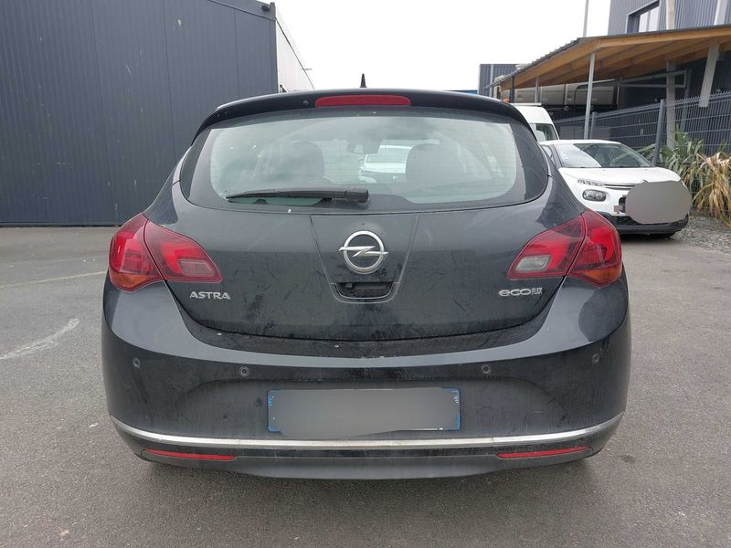 Opel Astra 1.6 CDTI DPF Cosmo 2014 – снимка 4