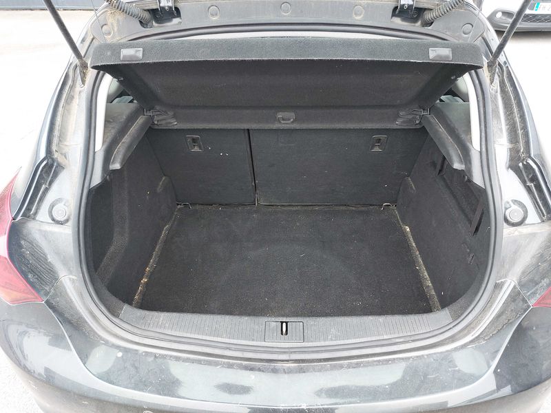 Opel Astra 1.6 CDTI DPF Cosmo 2014 – снимка 9