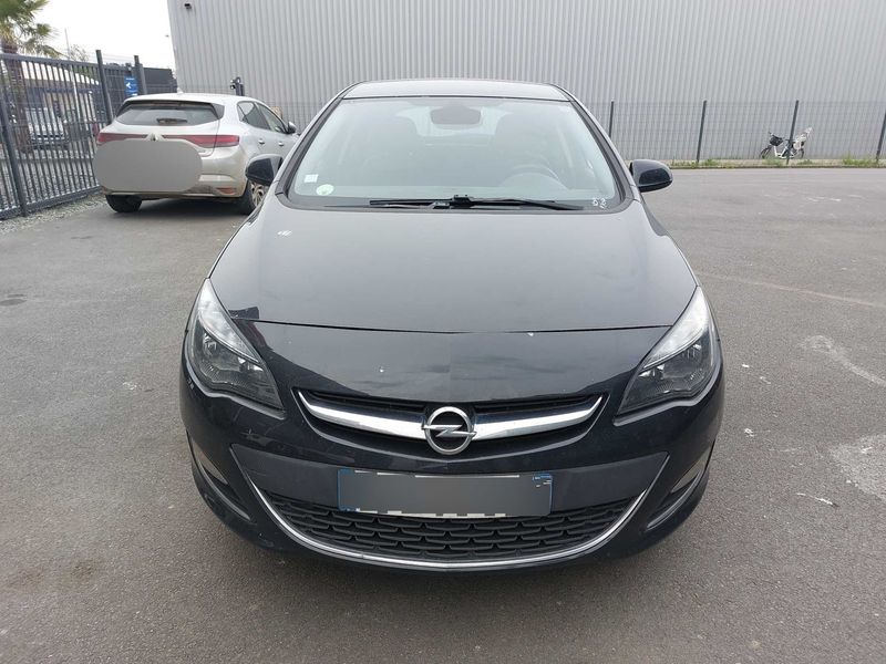 Opel Astra 1.6 CDTI DPF Cosmo 2014 – снимка 7