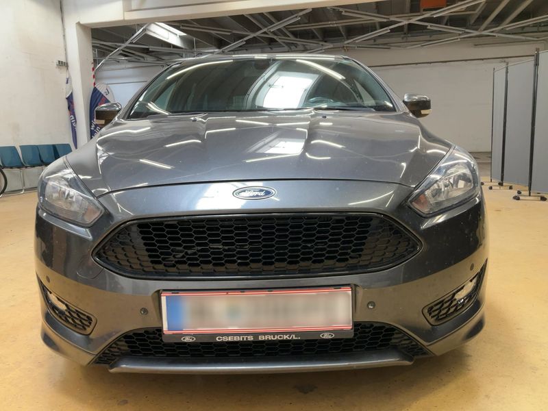 Ford Focus 2.0 TDCi ST-Line 2018 – снимка 14