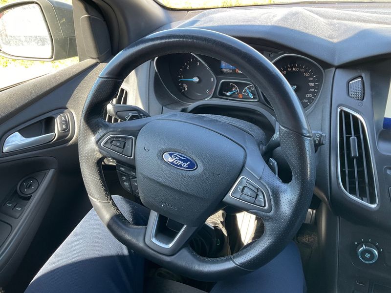 Ford Focus 2.0 TDCi ST-Line 2018 – снимка 34