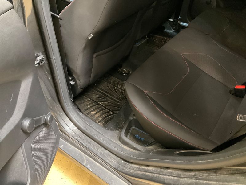 Ford Focus 2.0 TDCi ST-Line 2018 – снимка 30