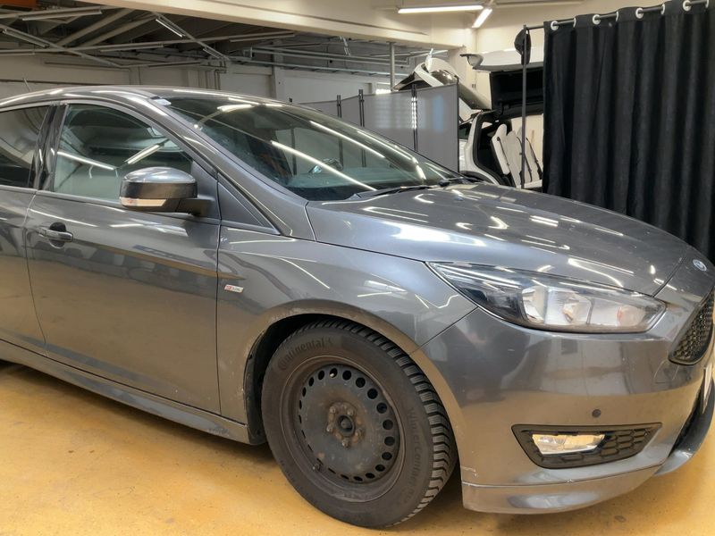 Ford Focus 2.0 TDCi ST-Line 2018 – снимка 12
